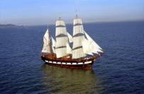 The Jeanie Johnston under full sail